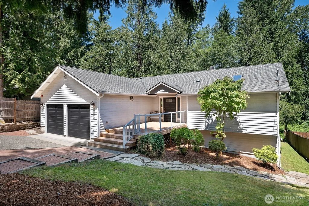 1226 Ne Ballinger Place, Shoreline