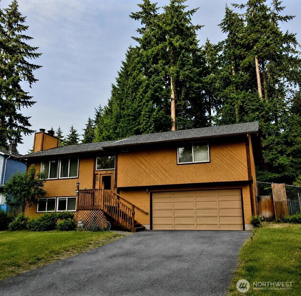 3021 87th Avenue Ct E, Edgewood