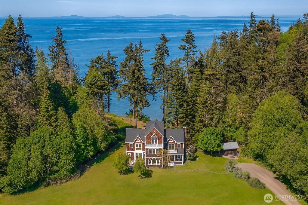 1744 Gasman Road, Port Angeles