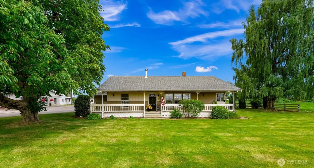 8634 Double Ditch Road, Lynden