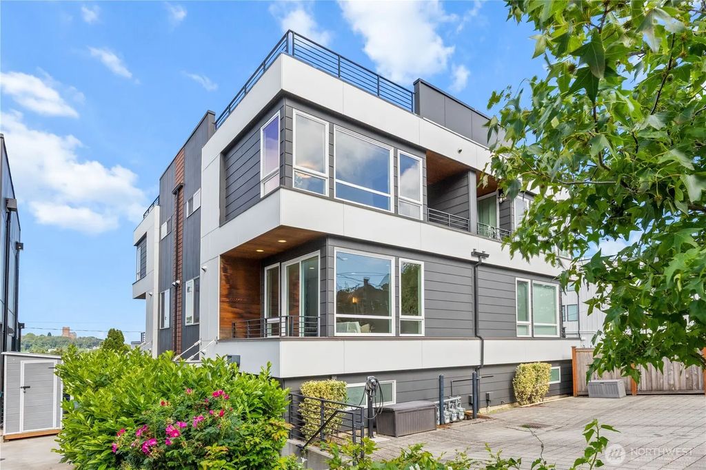 1302 30th Avenue S, Seattle