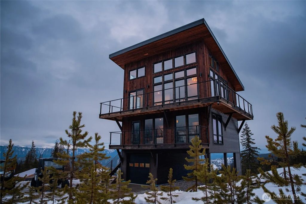 2 Coulter Creek Road, Lake Wenatchee