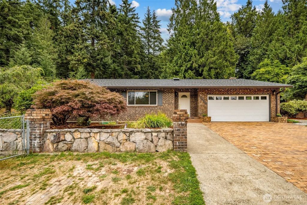 14908 221st Avenue Ne, Woodinville