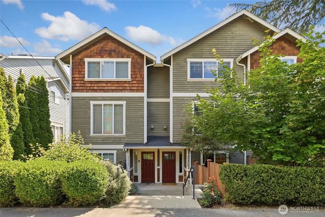 6526 34th Avenue Ne B, Seattle