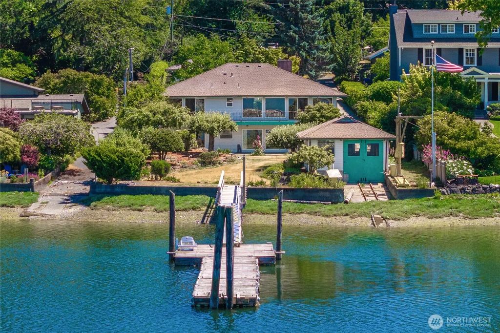 8920 Randall Dr Nw, Gig Harbor