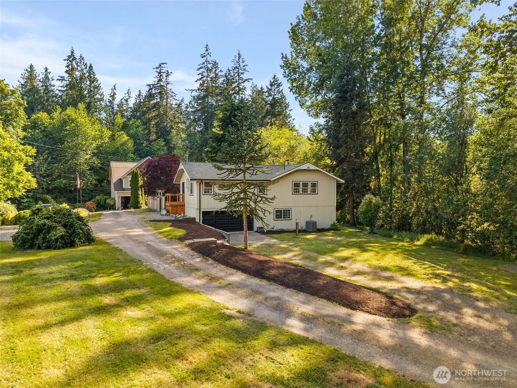 395 Nw Blomster Way, Poulsbo