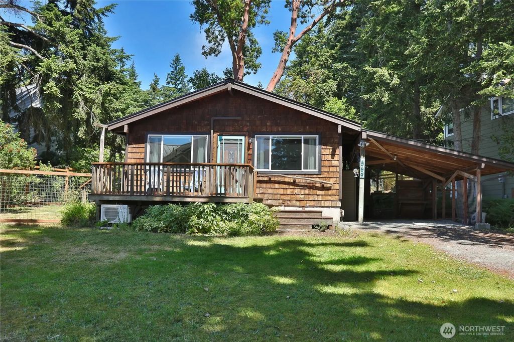 569 Otter Way, Freeland