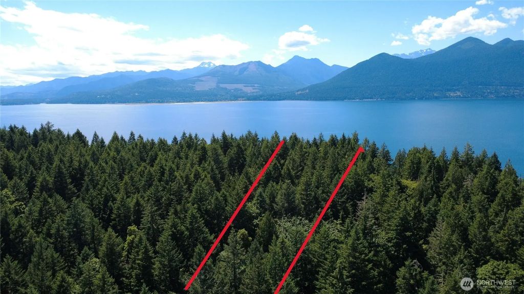 1 Xxxx Foxglove Lane, Quilcene