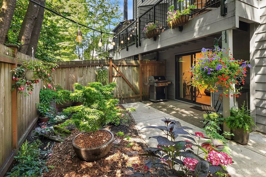 15628 8th Avenue Sw B, Burien
