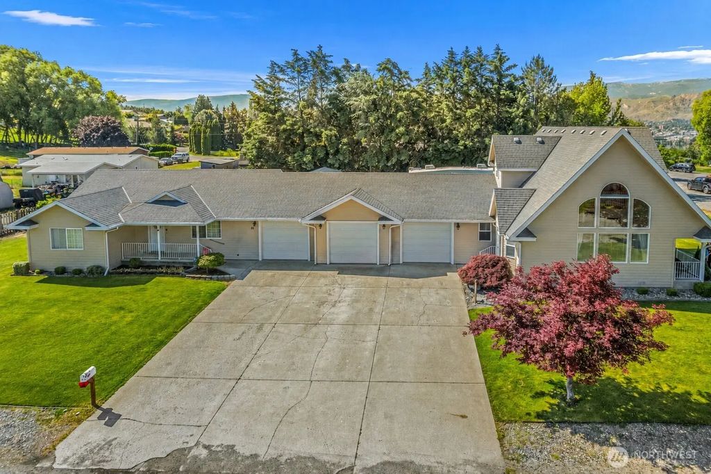 42 Hadley Street Nw, East Wenatchee