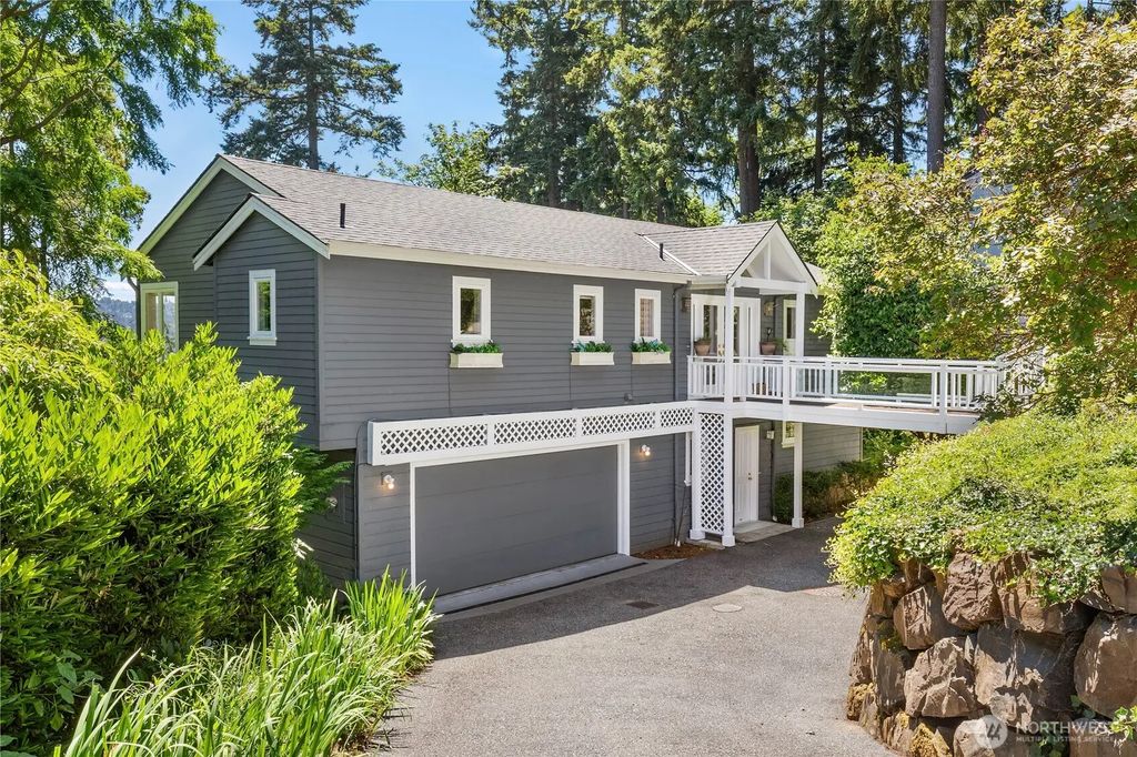 9210 Parkwood Ridge Road, Mercer Island