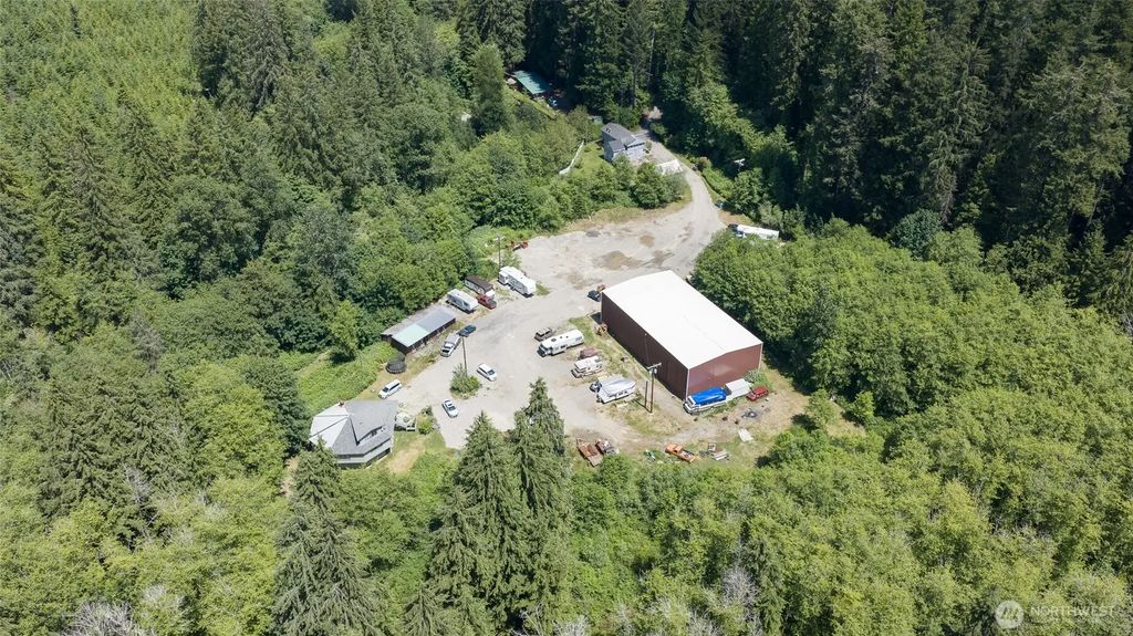 6467 Us Highway 101, Amanda Park