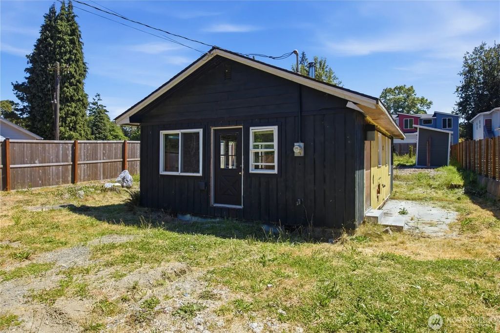 11410 8th Avenue S, Burien
