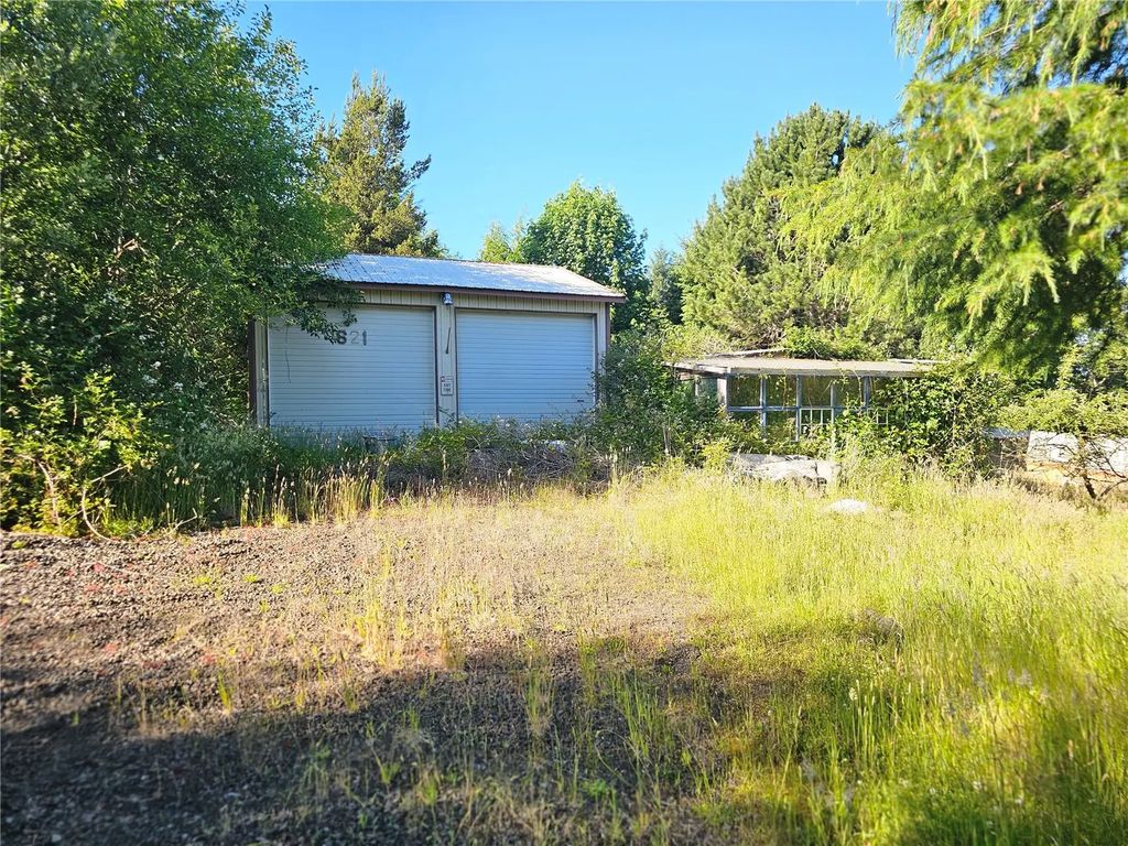 621 Ostman Road, Raymond