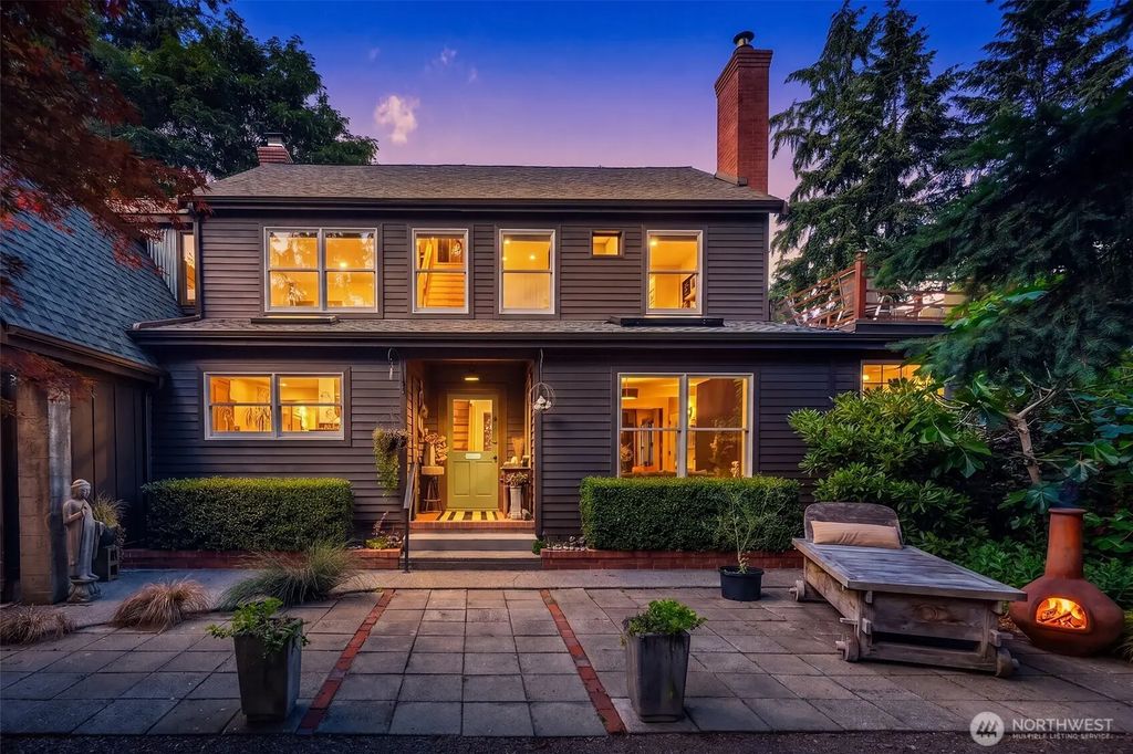 8416 Sw 216th Street, Vashon