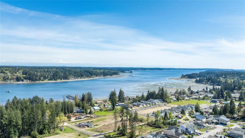 Blackwell Street Lot 2, Allyn