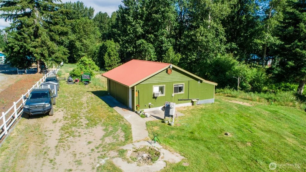 365 Black Bear Drive, Cle Elum