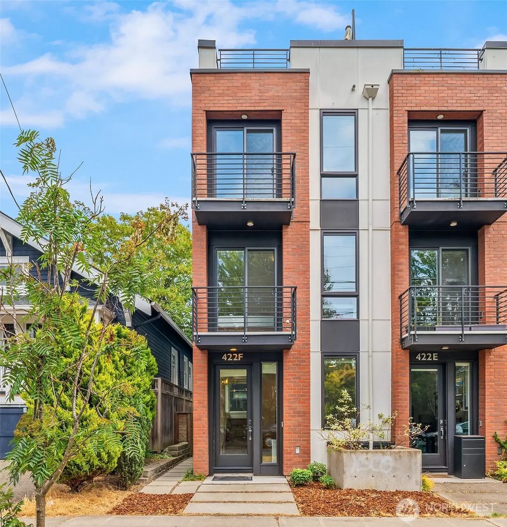 422 10th Avenue E F, Seattle