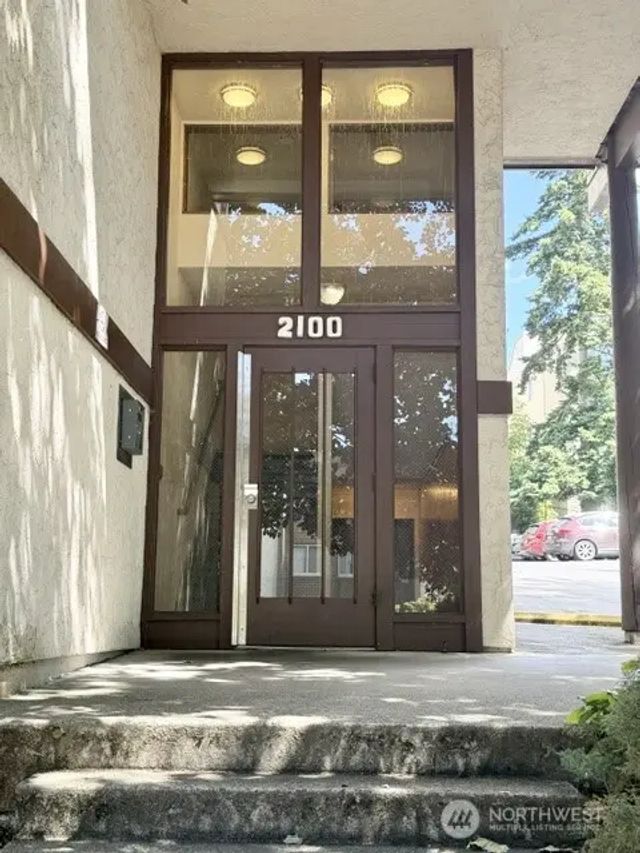 2100 N 106th Street 104, Seattle