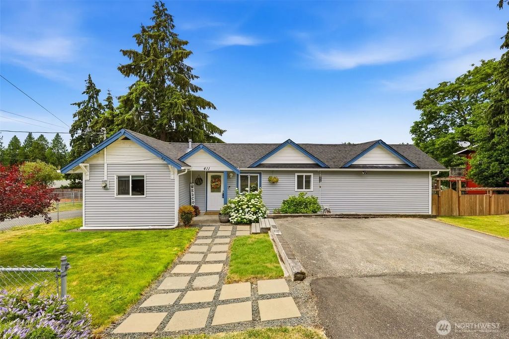 411 23rd Avenue, Milton