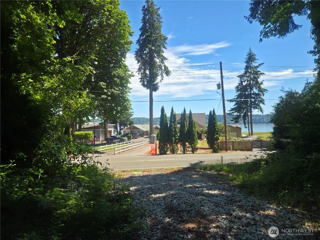 North Shore Rd, Belfair