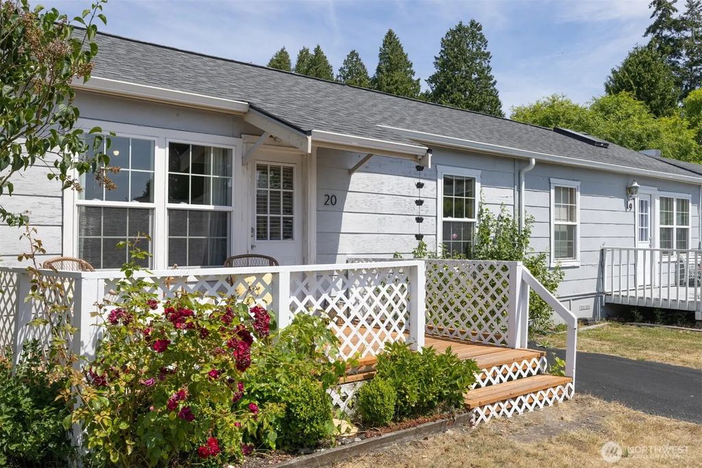 7910 Birch Bay Drive 20, Blaine