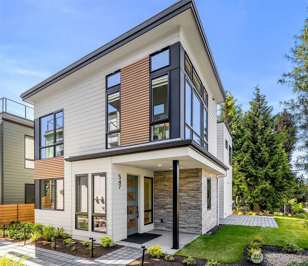 547 16th Avenue W, Kirkland