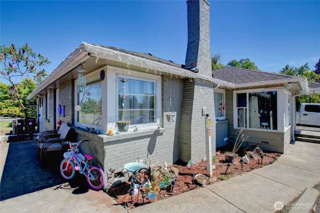 3312 E College Way, Mount Vernon