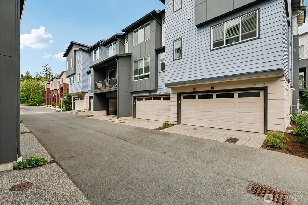615 238th Street Se D, Bothell