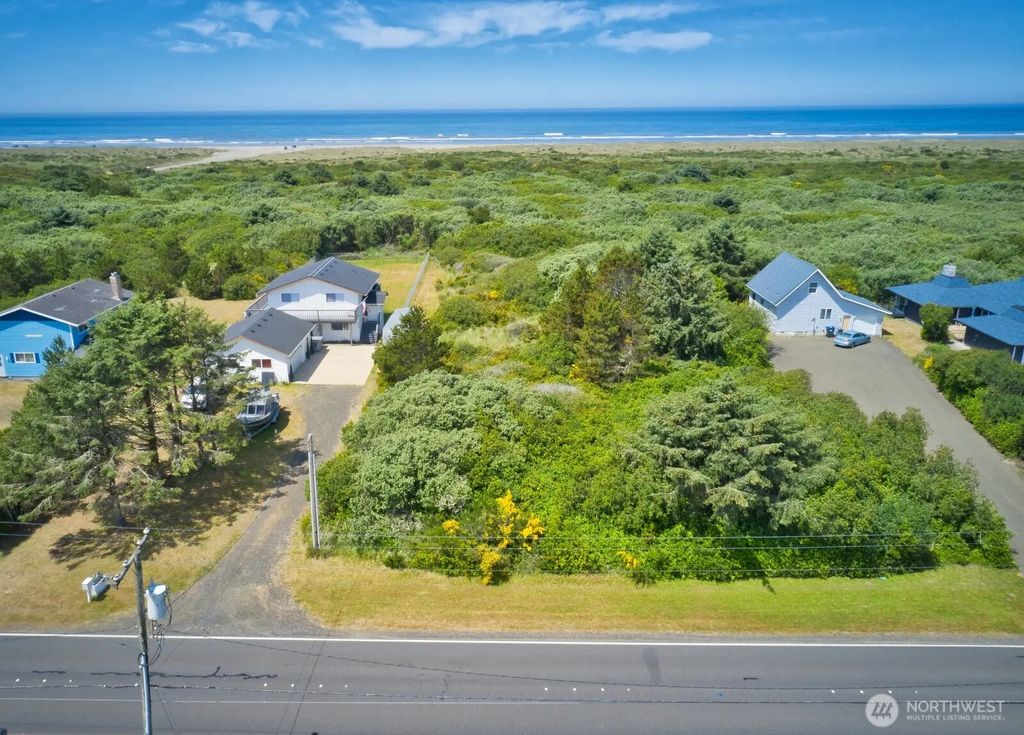 429 Ocean Shores Boulevard Nw, Ocean Shores