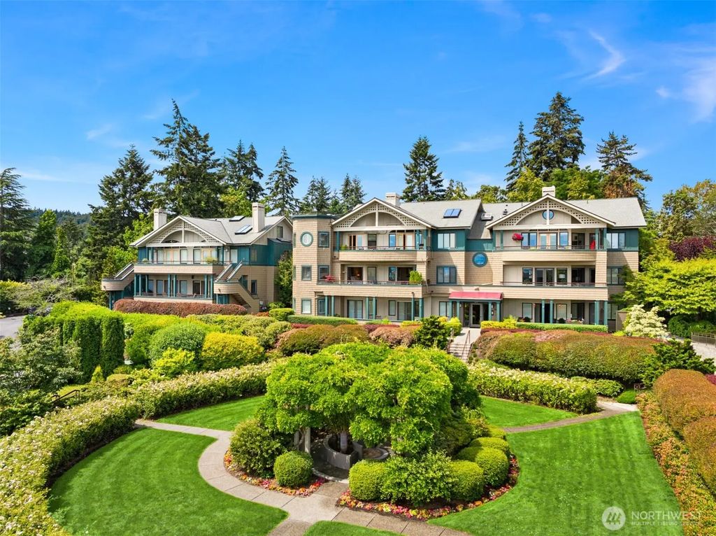 470 Wood Avenue Sw 2a, Bainbridge Island