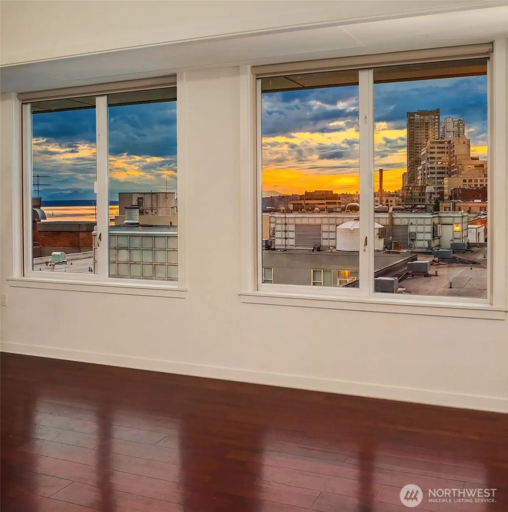 98 Union Street 810, Seattle