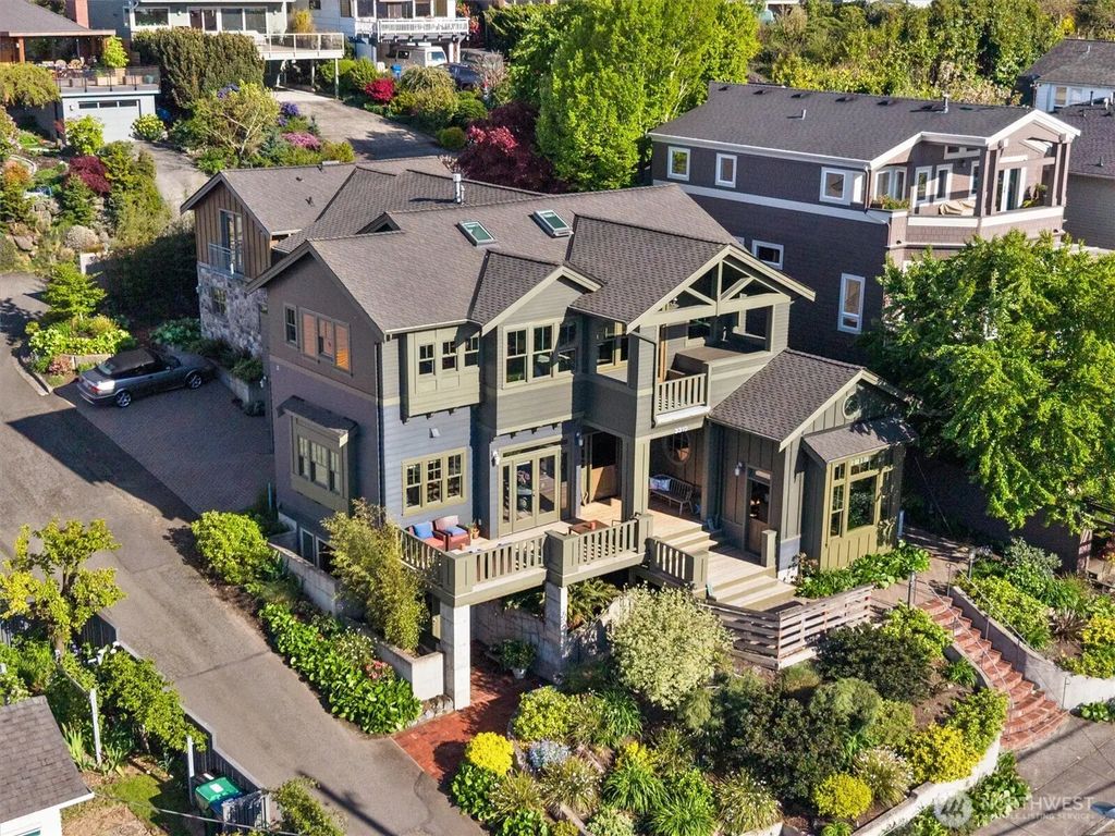 3310 59th Avenue Sw A & #b, Seattle