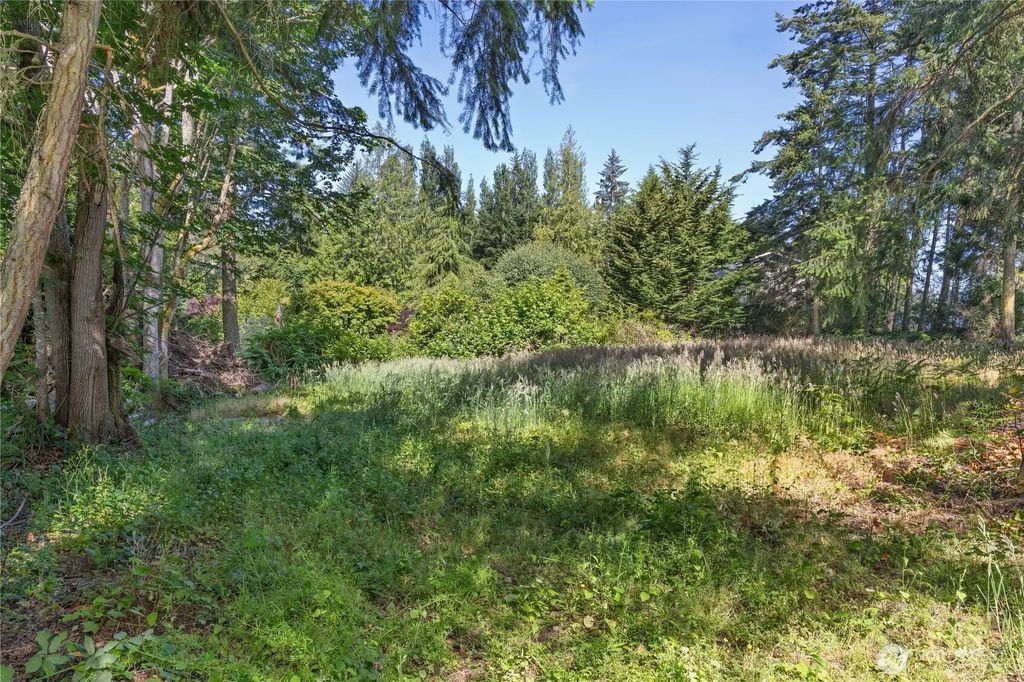 3992 Ne Twin Spits Road, Hansville