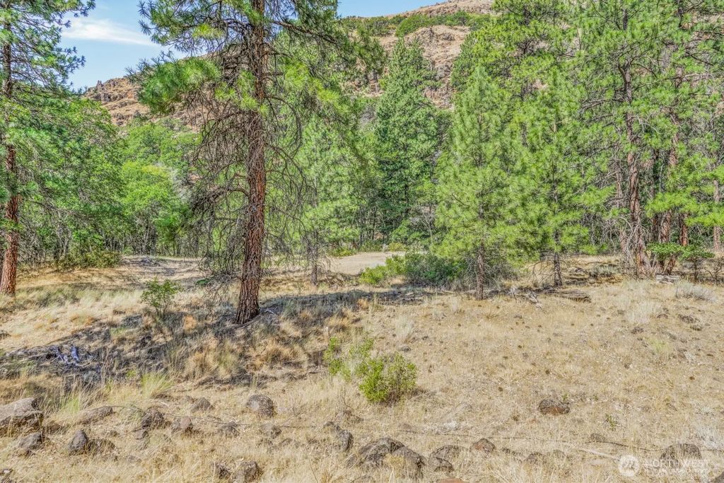 04181100000700, Goldendale