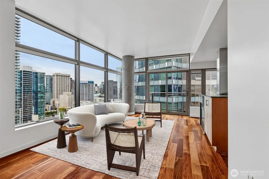 2033 2nd Avenue 2008, Seattle