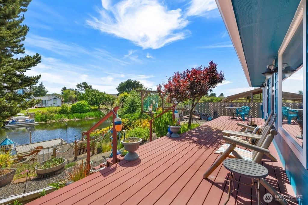 161 N Razor Clam Drive Sw, Ocean Shores