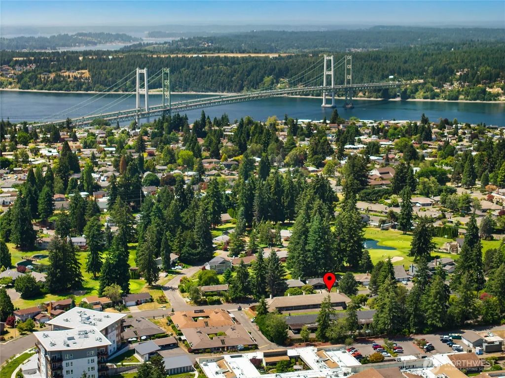 1311 N Highlands Parkway 1, Tacoma