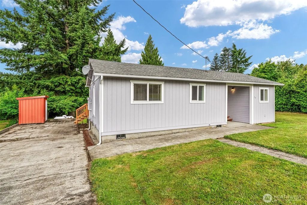 175 Jacobson Road, Cathlamet