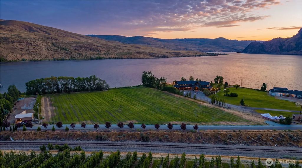 3 Stennes Drive, Pateros