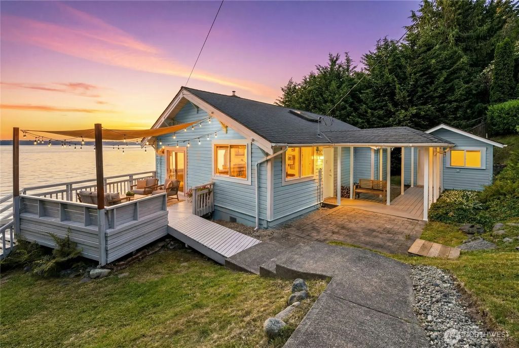 10932 Vashon Hwy Sw, Vashon