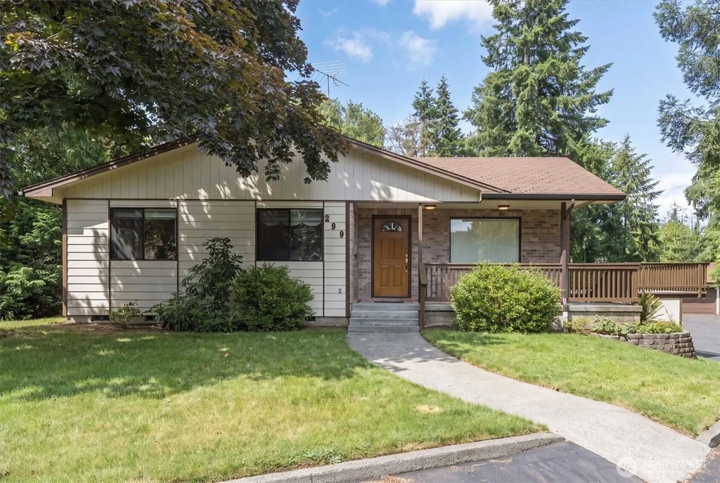 299 Cedar Lane, Longview