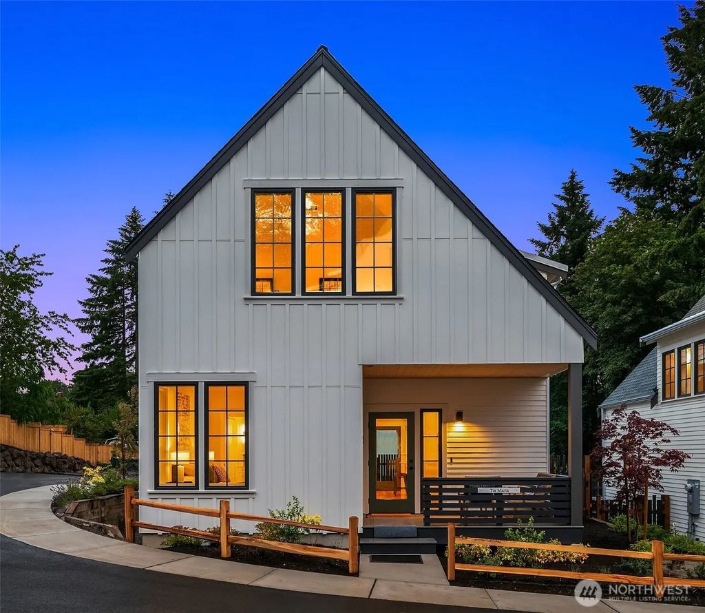 2218 Ne 125th Street, Seattle