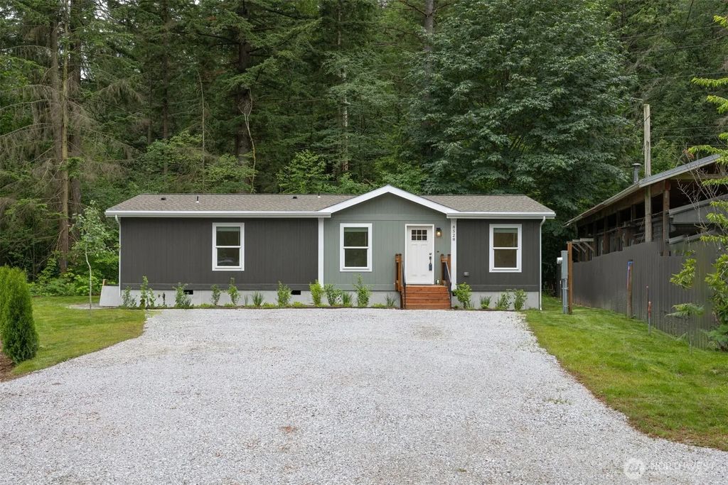 8528 Juniper Place, Maple Falls