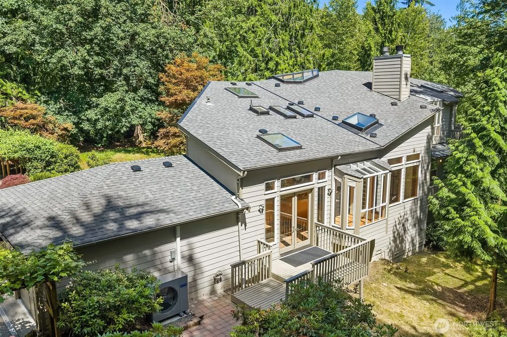 29729 Ne 178th Place, Duvall