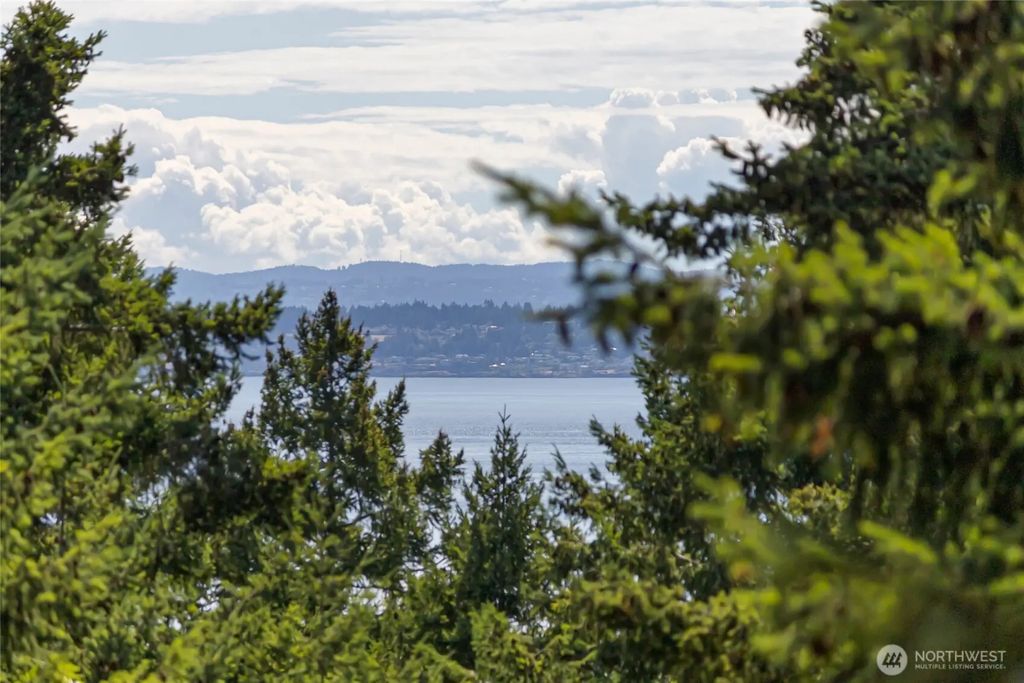 668 Carefree Lane, Friday Harbor
