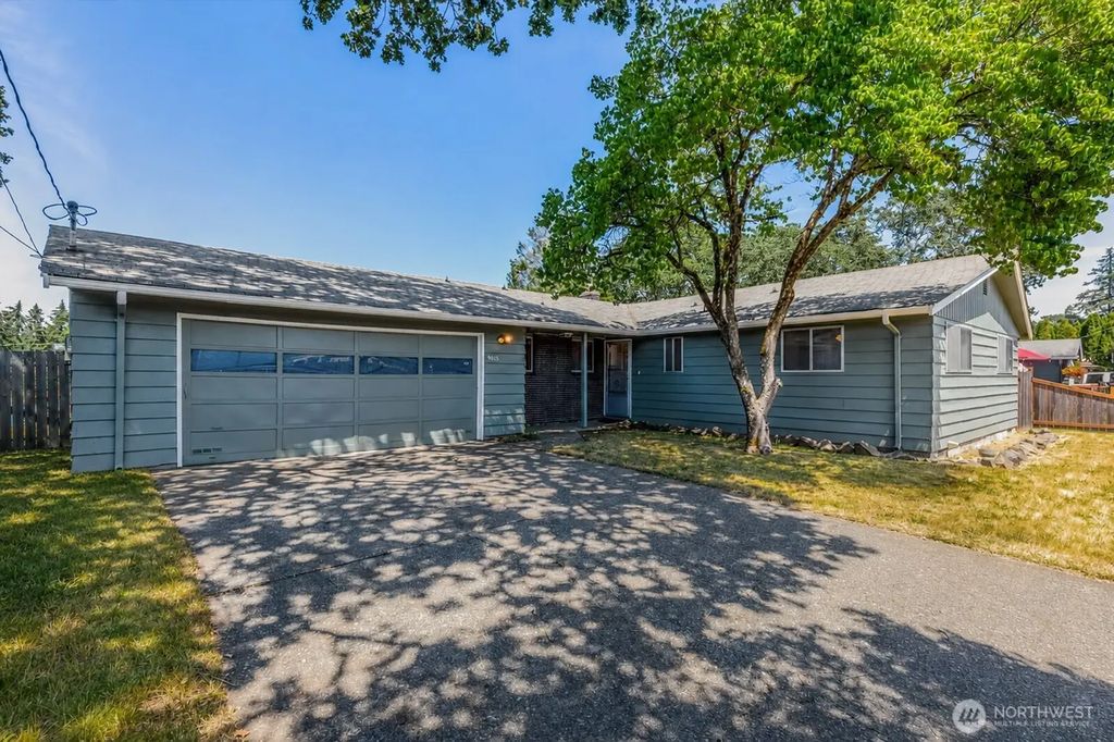 9015 Winona Street Sw, Lakewood