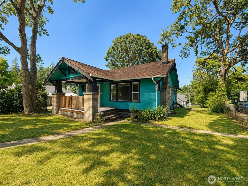 8601 8603 Maple Street Sw, Lakewood