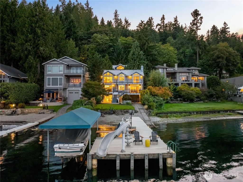 528 W Lake Sammamish Parkway Se, Bellevue