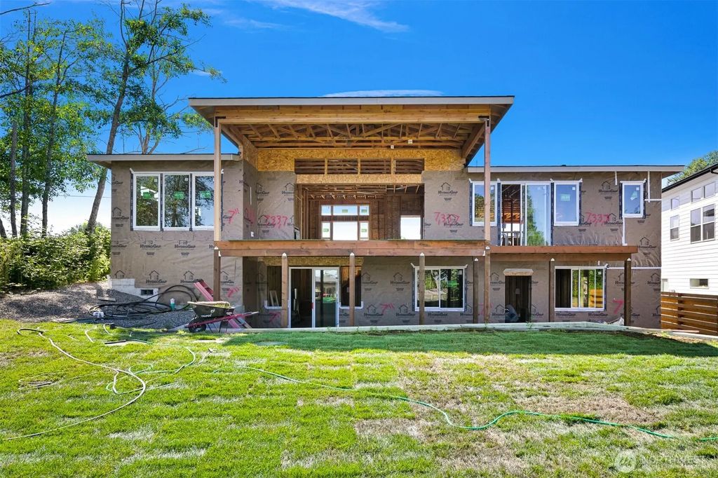 8723 Semiahmoo Drive, Blaine